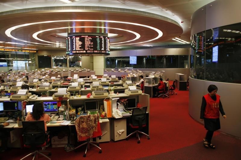 交易提示:因香港回归纪念日,港股7月1日休市