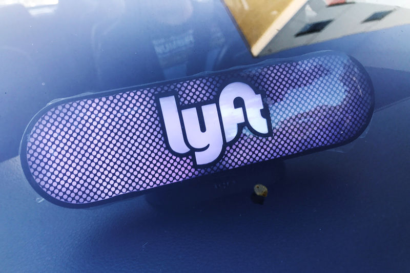 Lyft Q2首次实现调整后EBITDA利润，盘后一度涨超6%