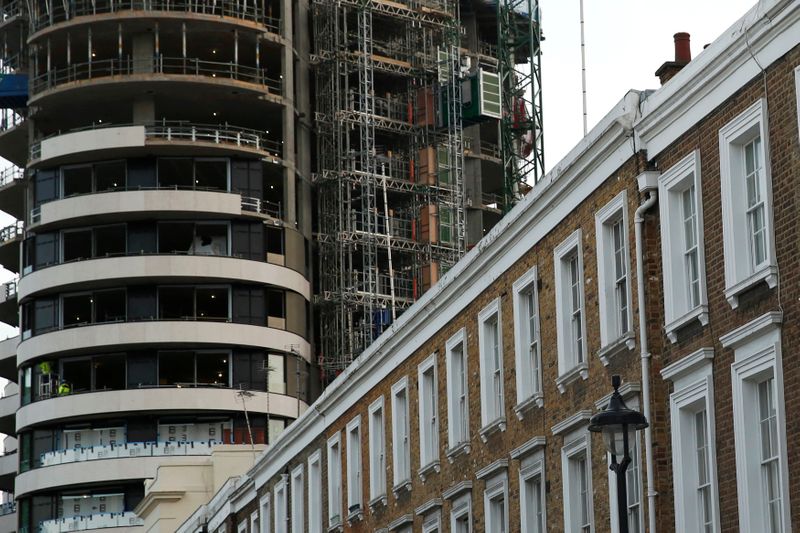 UK house prices return to growth in July - Halifax