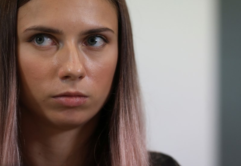 Olympics-Relay controversy key to Belarusian sprinter's defection