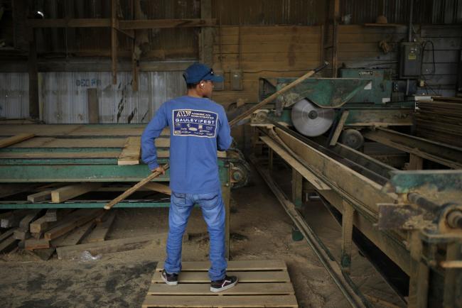 U.S. Job Growth Accelerated in July, Unemployment Rate Falls