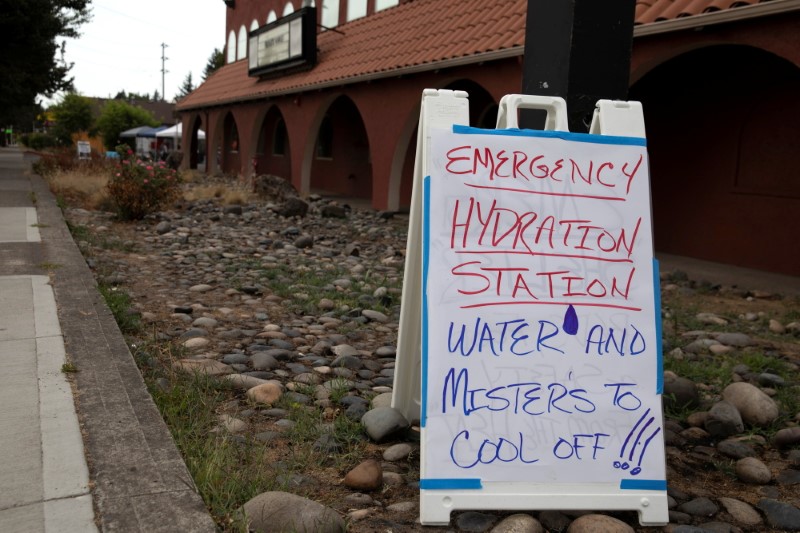 U.S. Pacific Northwest braces for more brutal heat