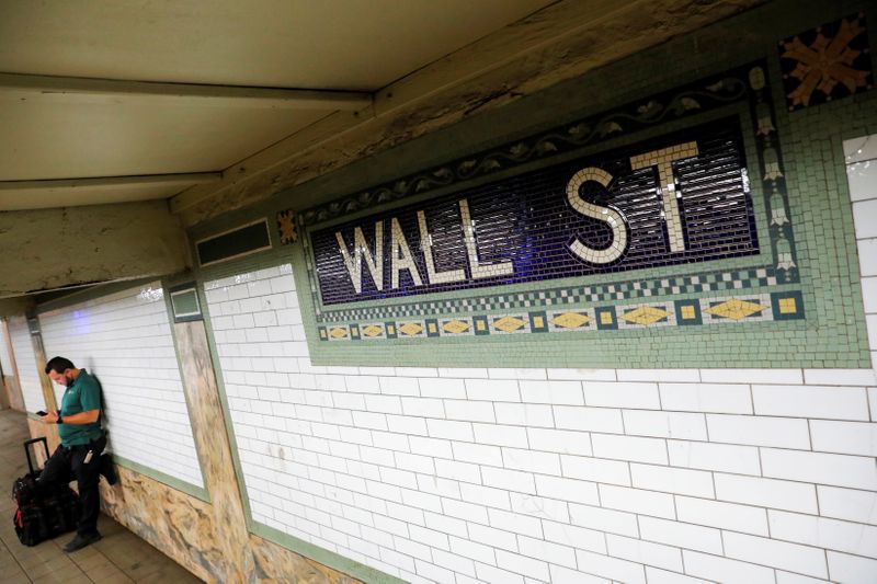 Wall St extends rally, pushing S&P 500 to 50th all-time high close this year
