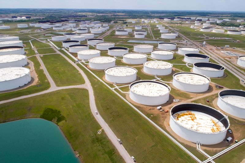 Oil mixed, fears of slower demand weigh on sentiment