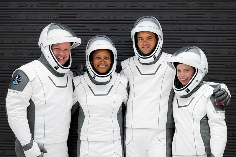 First all-civilian crew launched to orbit aboard SpaceX rocket ship