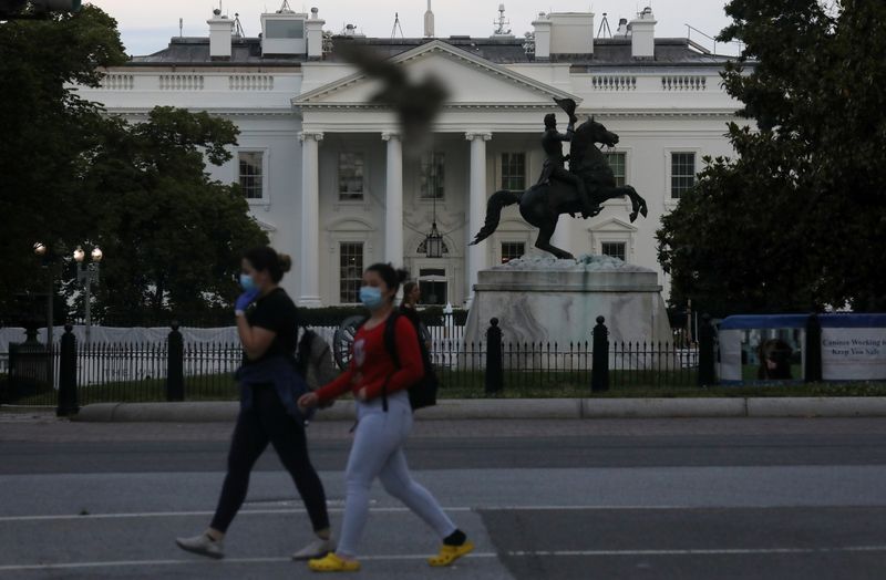 U.S. COVID-19 death toll hits 700,000