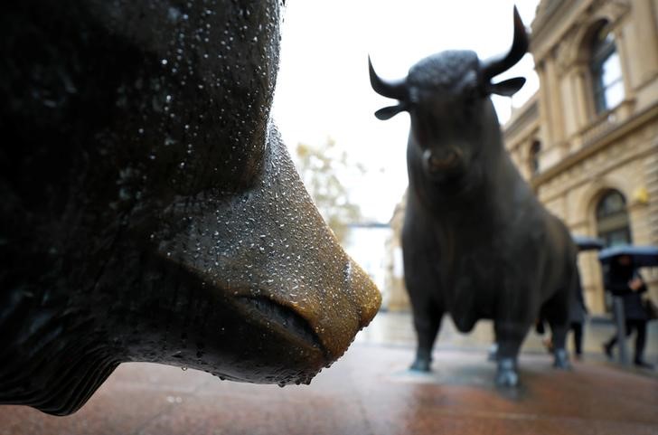 European Stock Futures Edge Higher; High Crude Prices to Boost Energy Sector