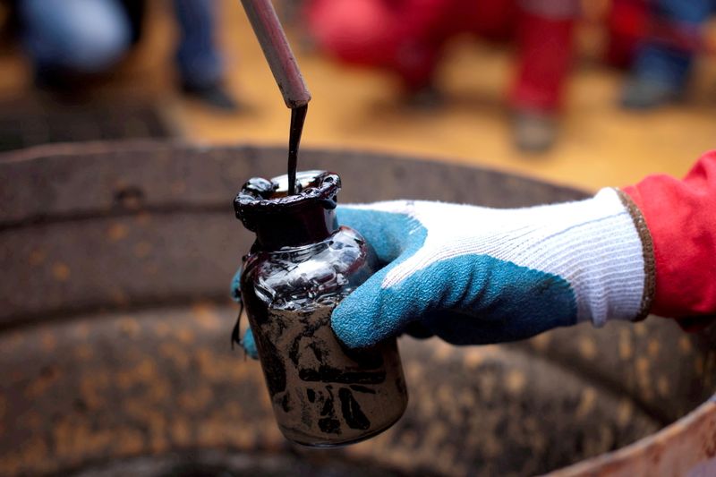 Oil mixed, but solid U.S. demand underpins sentiment