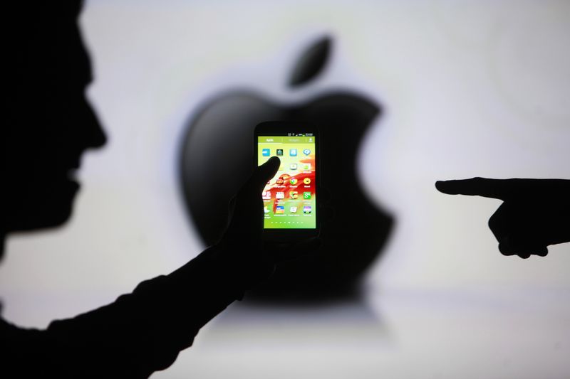 Apple, Amazon, Mastercard: 3 Things to Watch