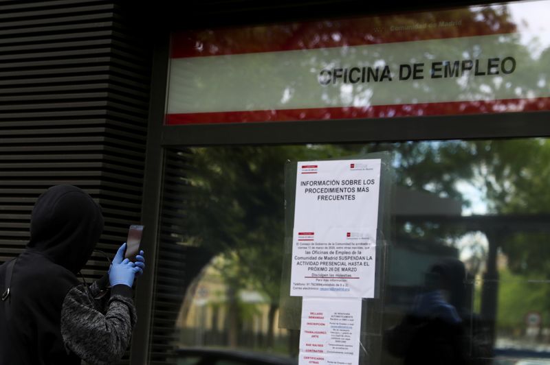 Spain's labour market shows resilience despite end of summer season