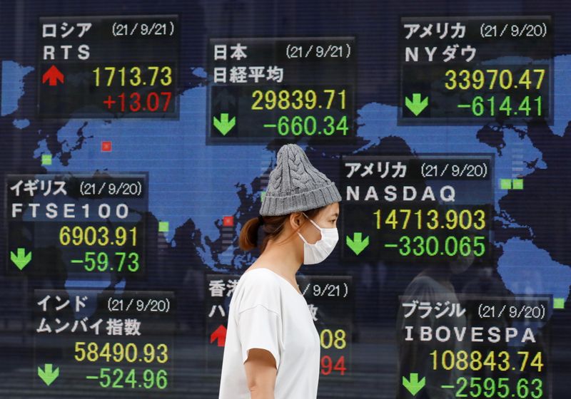 Stocks rise as Fed tapers without the tantrum