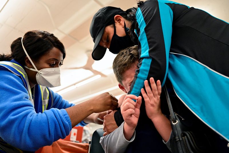 Fewer than a million U.S. kids get COVID-19 shot during first eligible week, White House projects