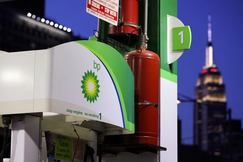 BP profit hits 8-year high and boosts low carbon plans