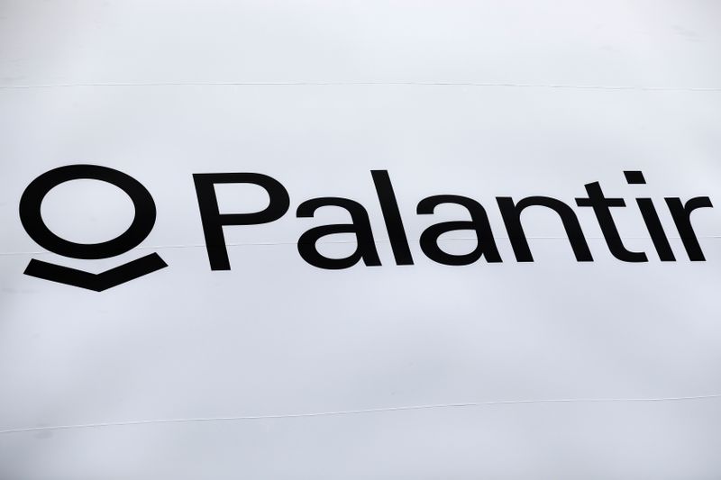 盘前异动:大数据公司Palantir跌近4%,木头姐抛售所持过半股份