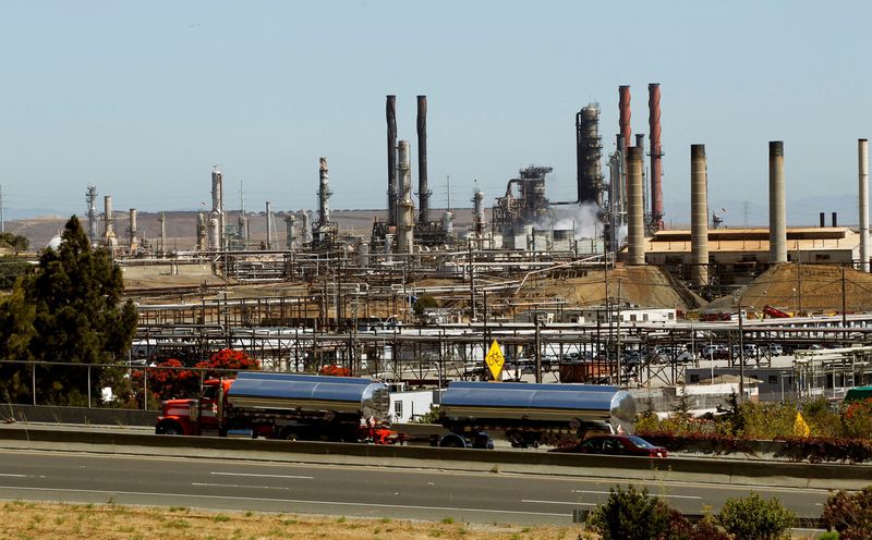 Chevron pulls union workers from California refinery ahead of strike