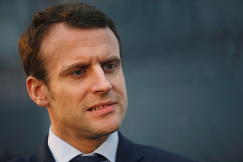 French Bonds and Stocks Stage Modest Recovery as Macron Wins 1st Round of Voting