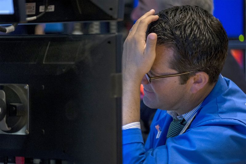 Stock Market Today: Dow Wobbles on Tech Tantrum After U.S. Bond Yields Climb