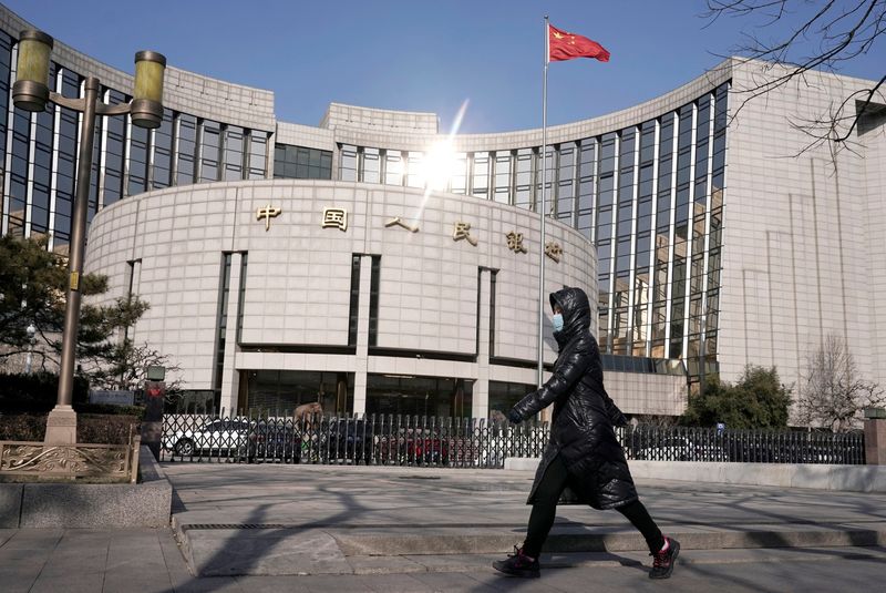China to step up financial support for industries hit by COVID outbreaks