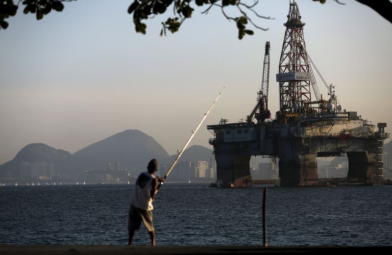 Oil prices extend gains after news of China stimulus