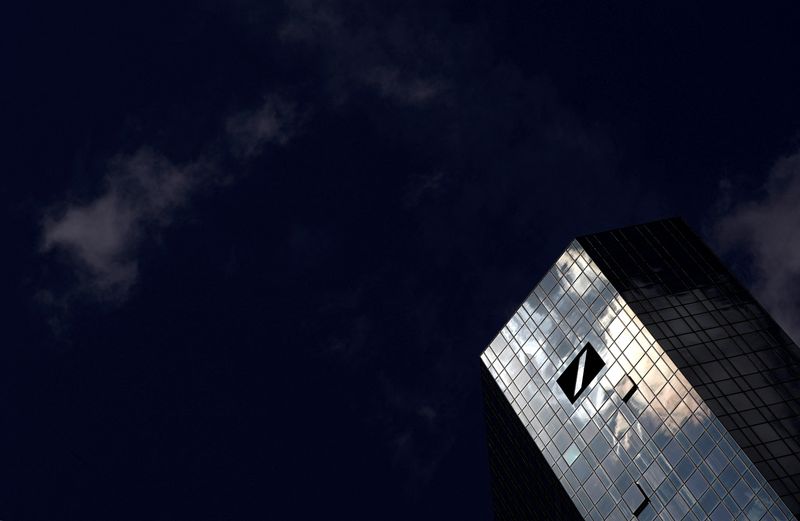 Deutsche Bank extends profit streak in Q1 but Ukraine crisis clouds outlook