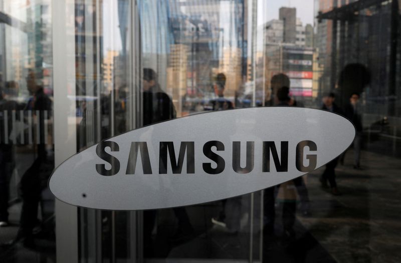 Samsung Elec Q1 operating profit jumps 51% on solid chip demand