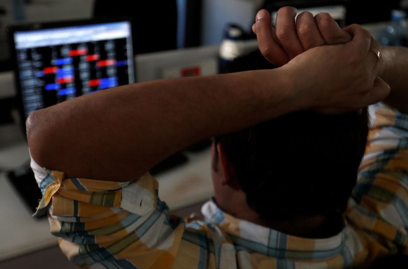 World shares sink as inflation, economic fears persist