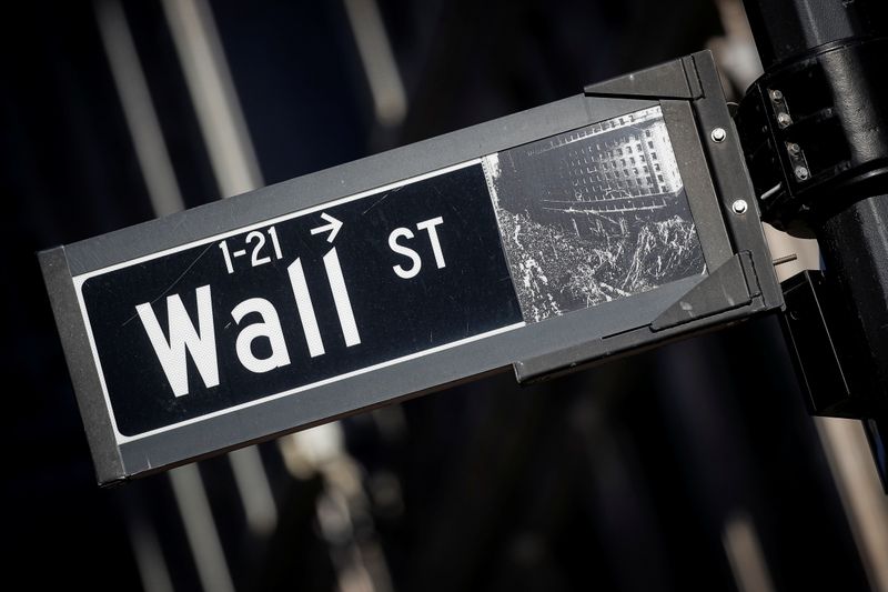 Dow Futures Slip After Snapping 8 Weeks of Loss