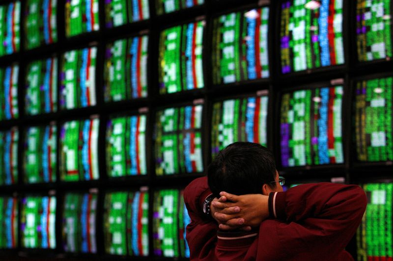 Asian stocks slump amid risks from U.S. CPI, China COVID struggle