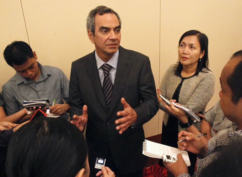 Philippine tycoon Razon eyes up to $400 million IPO -sources