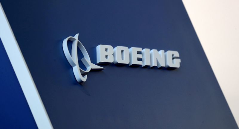 Boeing disappointed after China's top three airlines buy 300 Airbus planes