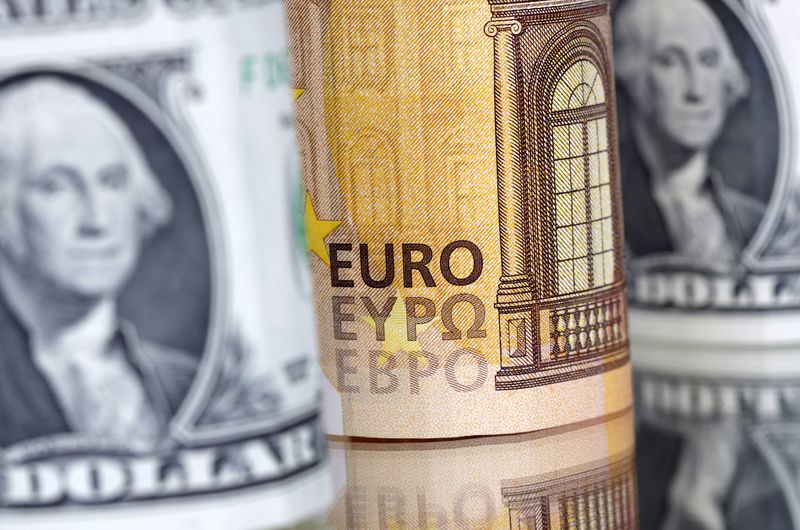 Dollar loses steam, euro on front foot as ECB meeting looms
