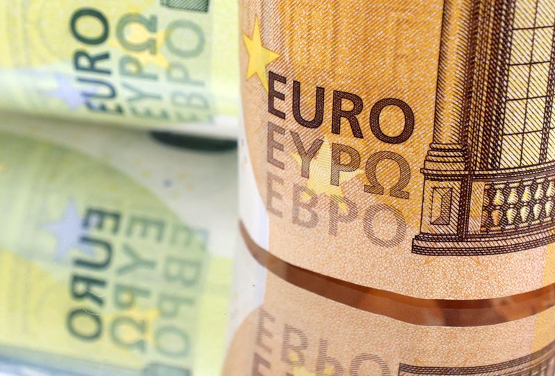 Euro rebounds ahead of ECB hike, Russian gas restart; yen yawns at BOJ