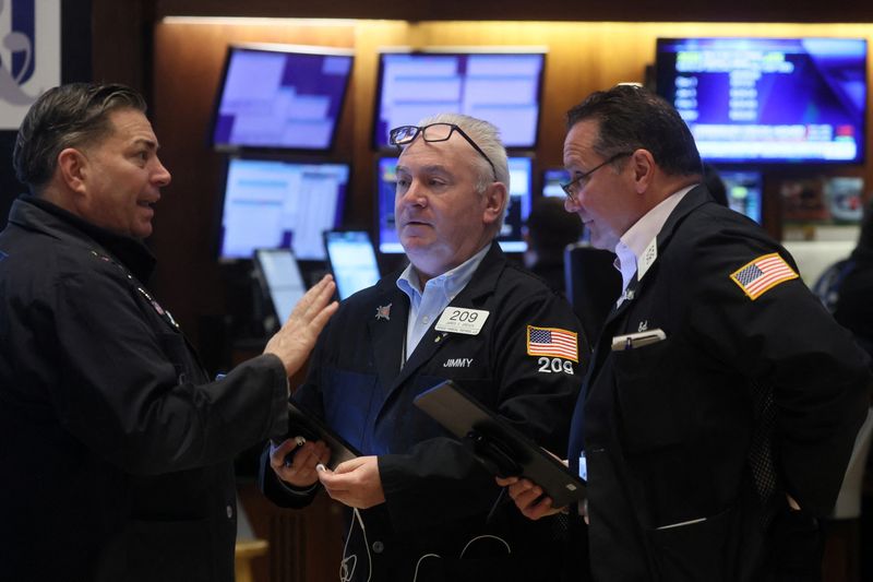S&P, Nasdaq weak as manufacturing stokes Fed concerns