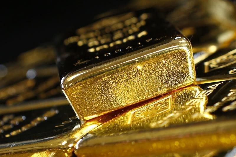 Gold prices firm as dollar rally cools, copper buoyed by China hopes
